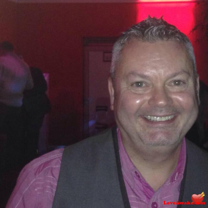 LovesxCurvy UK Man from Hornchurch