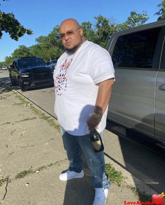 Laydown1 American Man from Lynwood