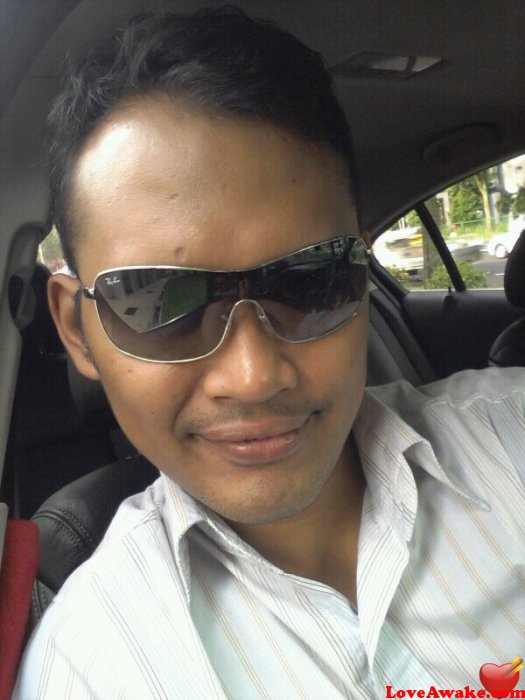 amsyari Singapore Man from Woodlands