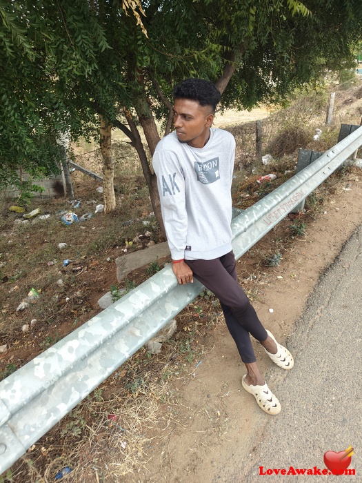 Karthi18 Indian Man from Tiruppur
