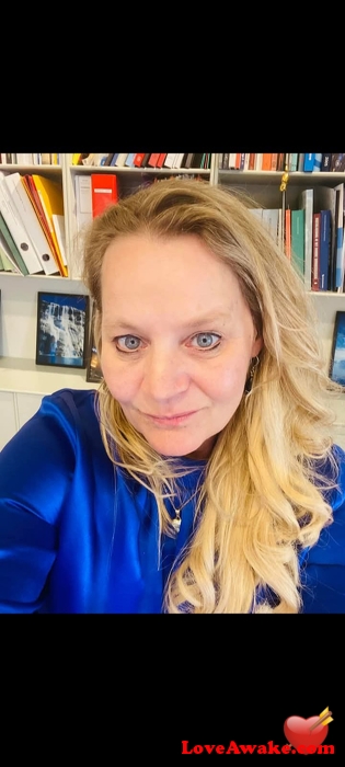 Honeypiezx Dutch Woman from Maastricht