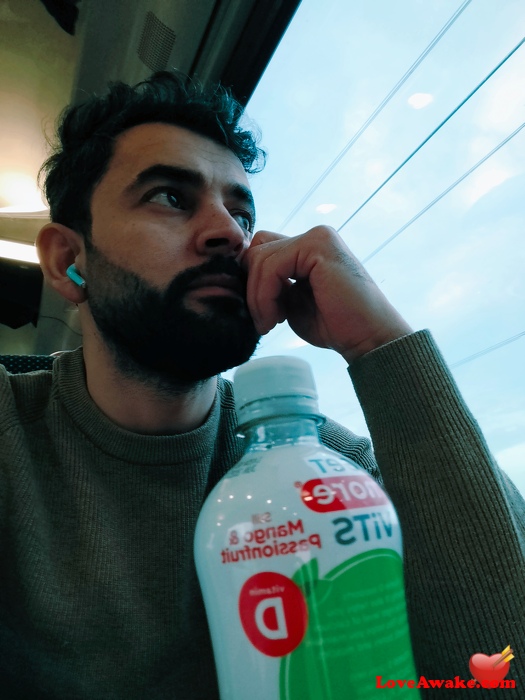 Engntryl UK Man from Chesterfield