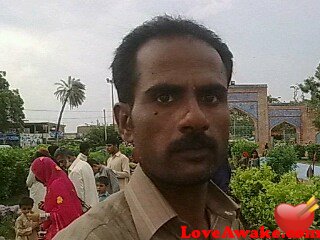 Qamar92 Pakistani Man from Karachi