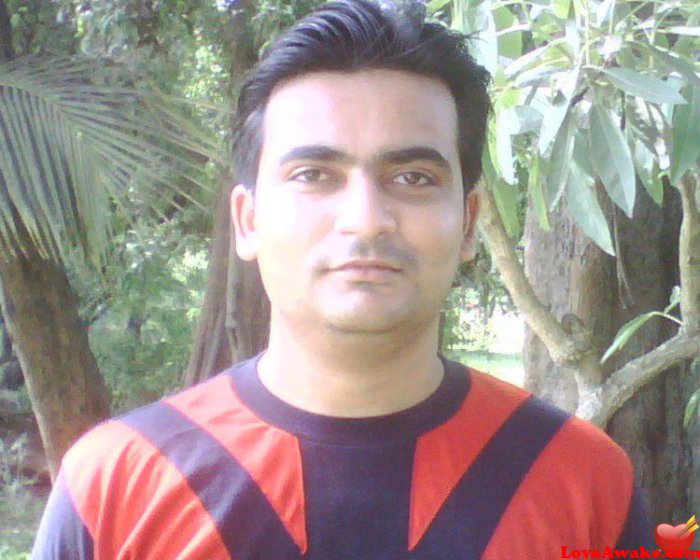mohsinatul Indian Man from Vapi