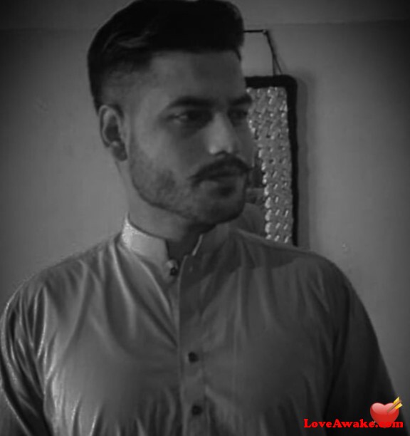 Aqash1 Pakistani Man from Karachi