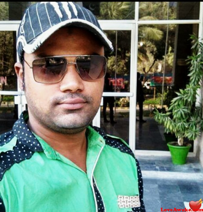 Sunny325 Pakistani Man from Karachi