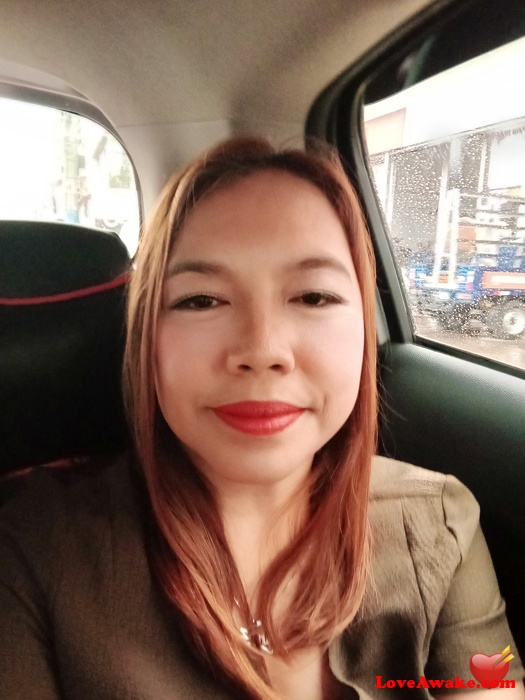 Yzahj Filipina Woman from Cavite, Luzon