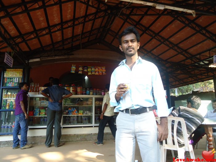 warblerish Indian Man from Chennai (ex Madras)