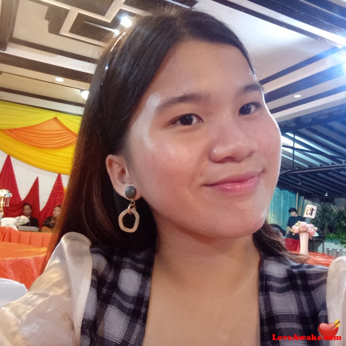 Gwenmrcd Filipina Woman from Pampanga