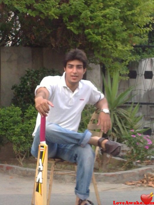 Fkpipe Pakistani Man from Lahore