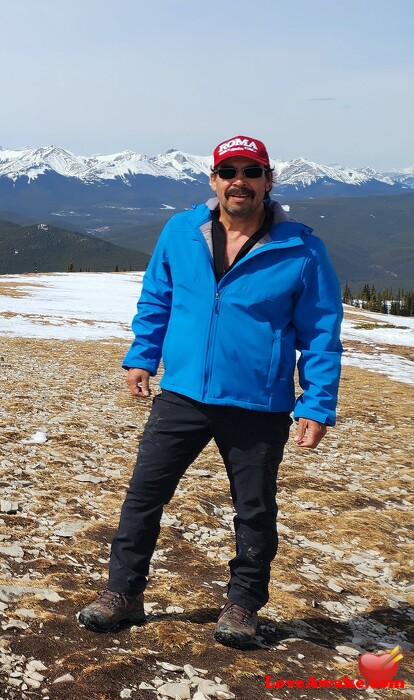 Jettblack Canadian Man from Calgary