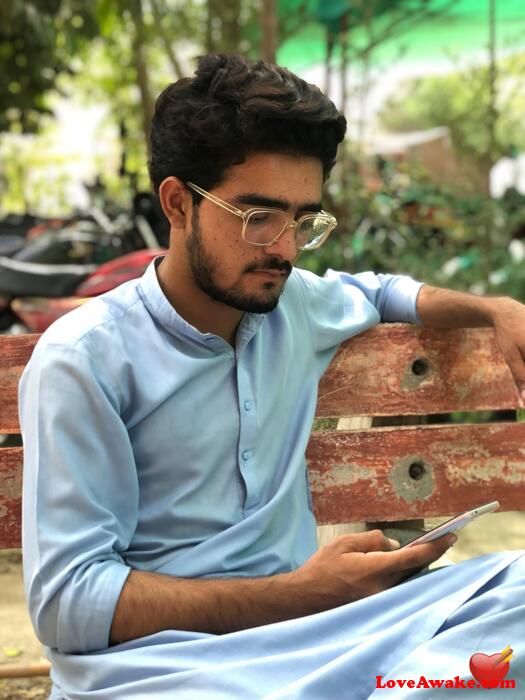 Dani28m Pakistani Man from Bhakkar