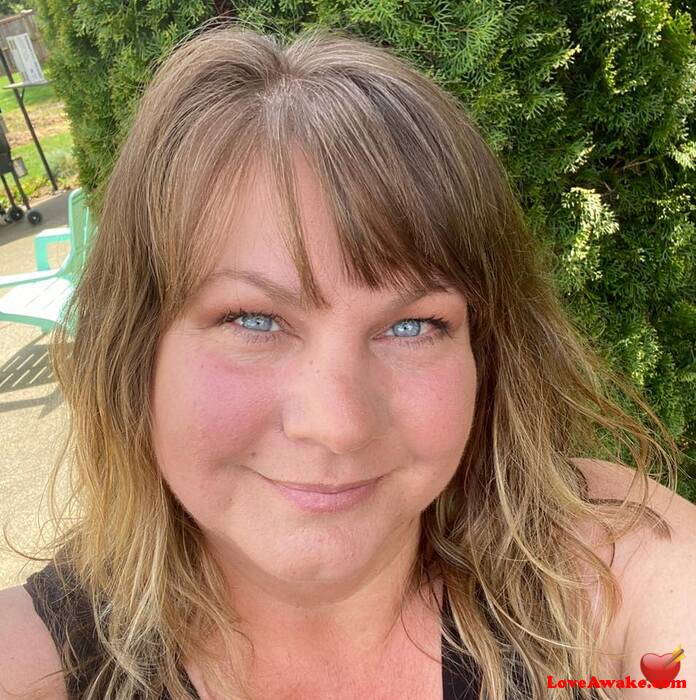 Laura54F Canadian Woman from Atikokan