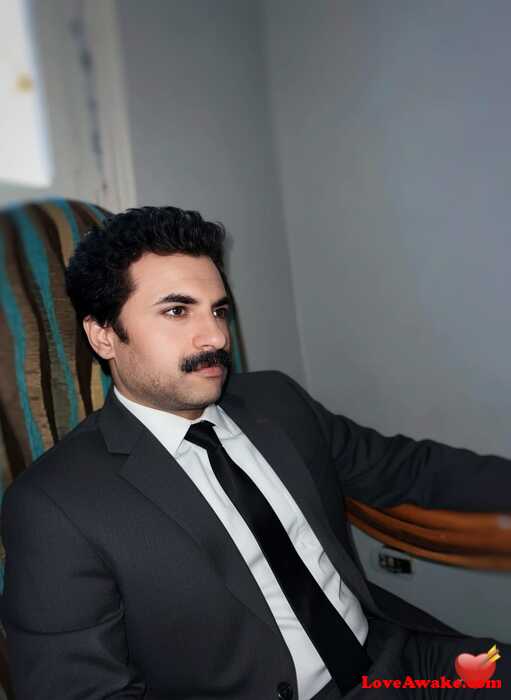 Hazemmm Egyptian Man from Cairo = El Qahira (= Cairo)