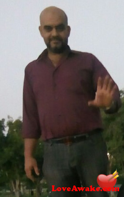 howba Egyptian Man from Cairo = El Qahira (= Cairo)