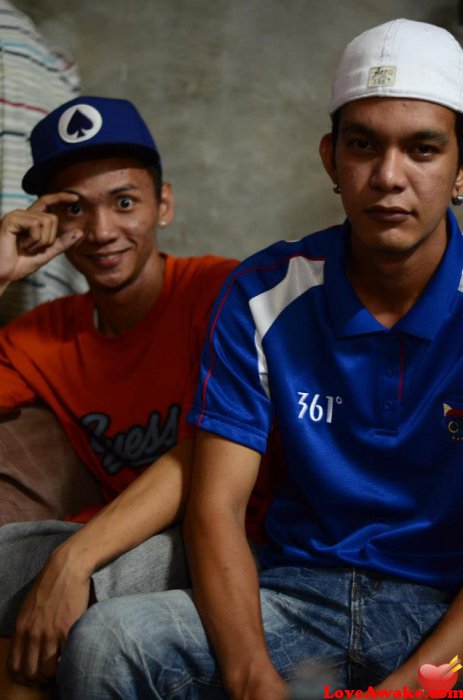 tutsikel Filipina Man from Batangas, Luzon