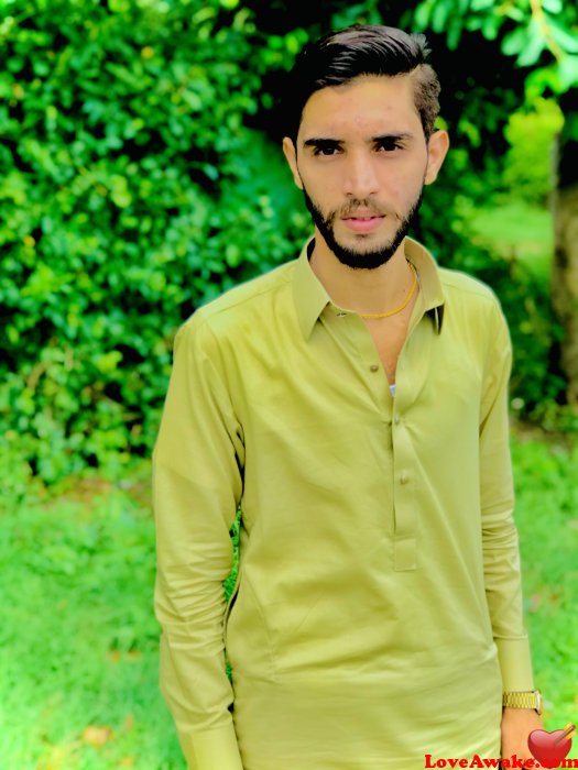 Kiumt Pakistani Man from Islamabad