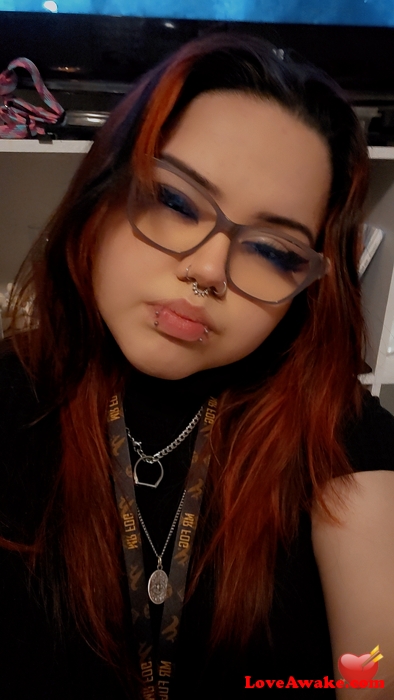 Slimshayet Canadian Woman from High Prairie