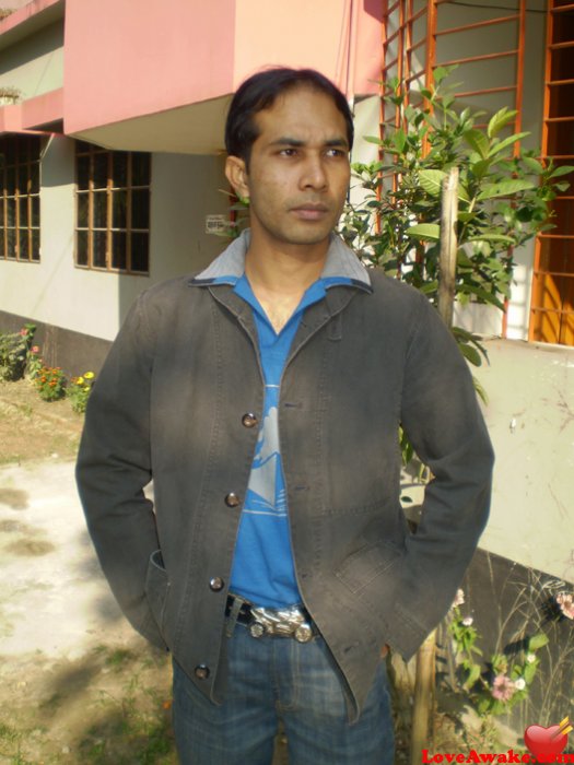 Zulpiker Bangladeshi Man from Chittagong