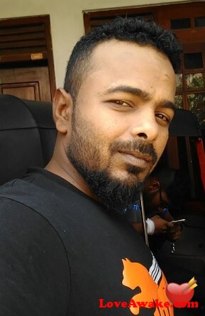 Nazoo Sri Lankan Man from Nuwara Eliya