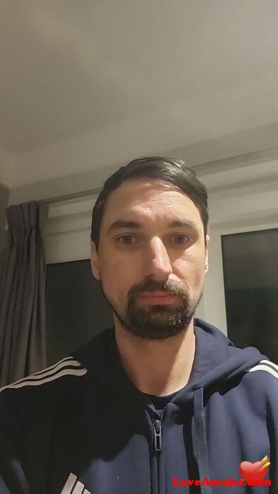 Shiznick27 UK Man from Mayfield