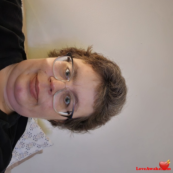 lonely44tired Canadian Woman from Brandon