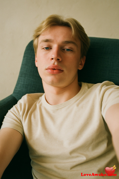 james091212 UK Man from Burbage