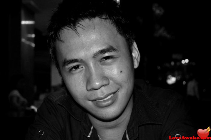 curiousdude Filipina Man from 