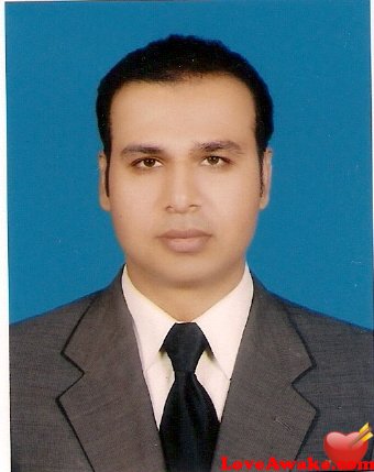 meok Pakistani Man from Lahore