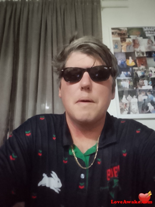 Inmourawantfun Australian Man from Biloela