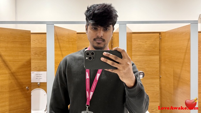 praveen-97 UK Man from Manchester Ship Canal, Salford