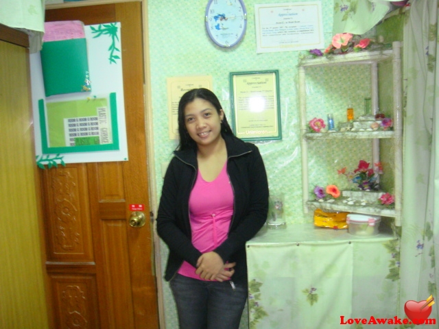 khrisha Filipina Woman from Legaspi