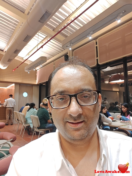 Neil7681 Indian Man from Ahmedabad