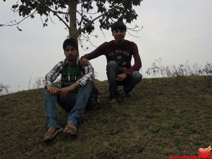 ubhat Indian Man from Srinagar