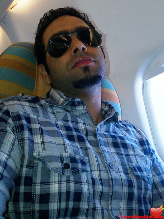 uxxman Omani Man from Muscat