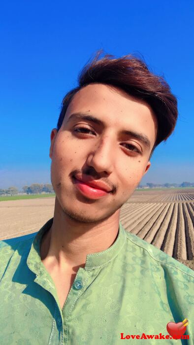 Hasnain21 Pakistani Man from Multan