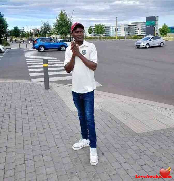 B1l7e2s9s7 African Man from Midrand