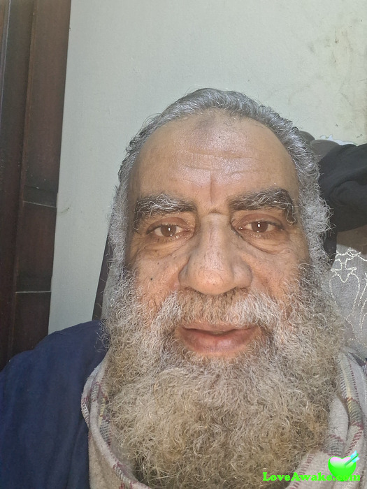 Ahmd113 Egyptian Man from Cairo = El Qahira (= Cairo)
