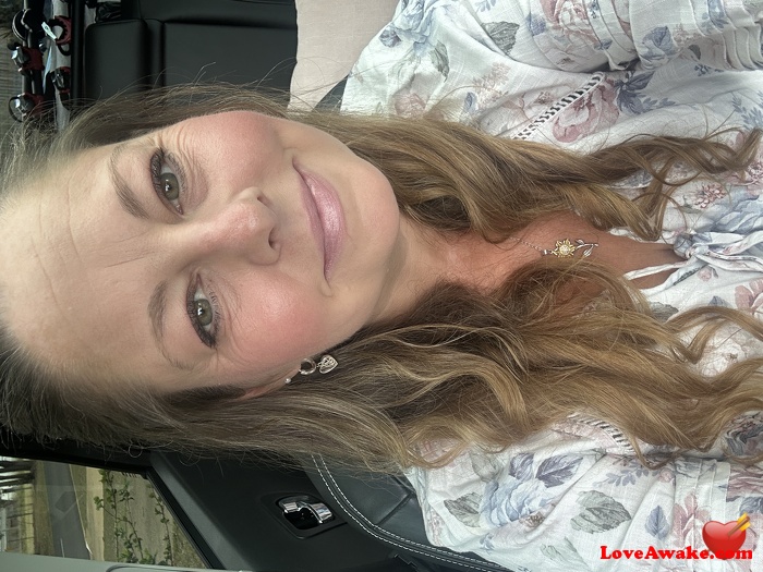 Hol276 Australian Woman from Rockhampton