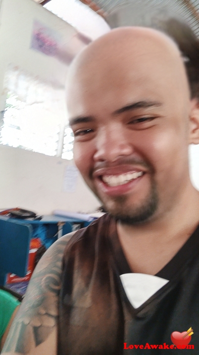 Bogardoggy Filipina Man from Dumaguete