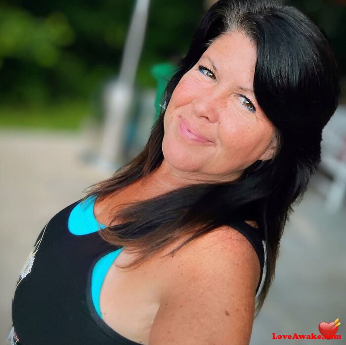 Happygolucky27 American Woman from Clarksville