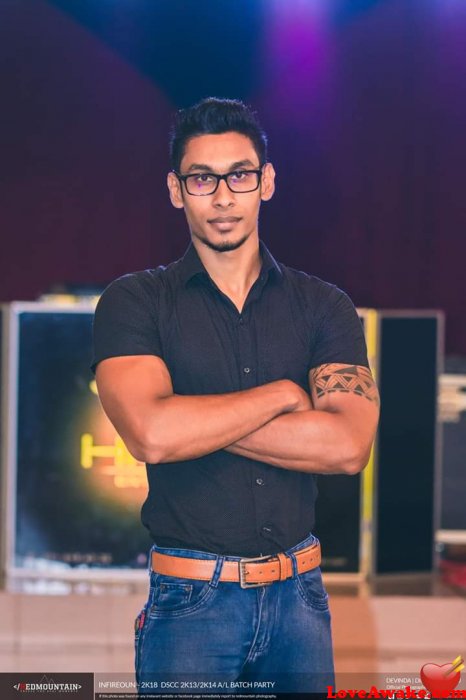 vidudxdx Sri Lankan Man from Colombo