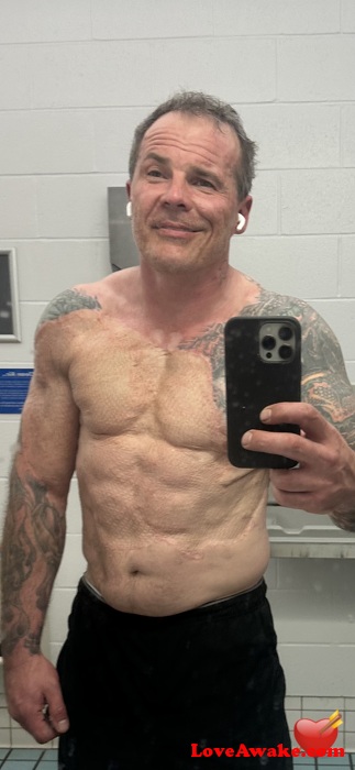 Max10111111 Canadian Man from Dawson Creek