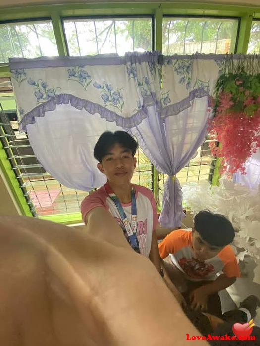 AJ125 Filipina Man from Asturias