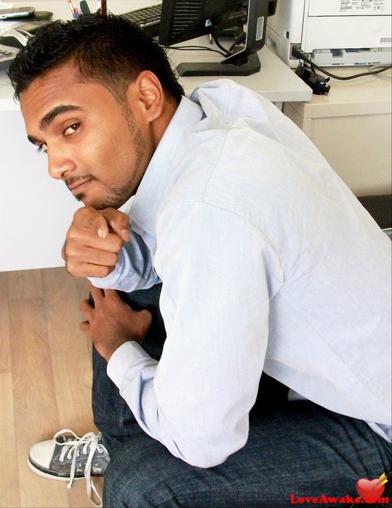 shawake Sri Lankan Man from Colombo