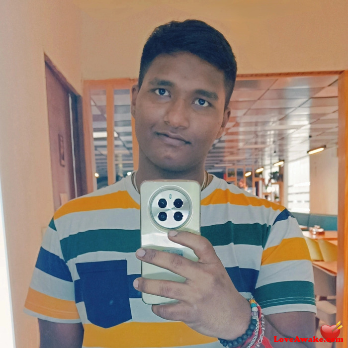 mindcontrol Indian Man from Bhavnagar