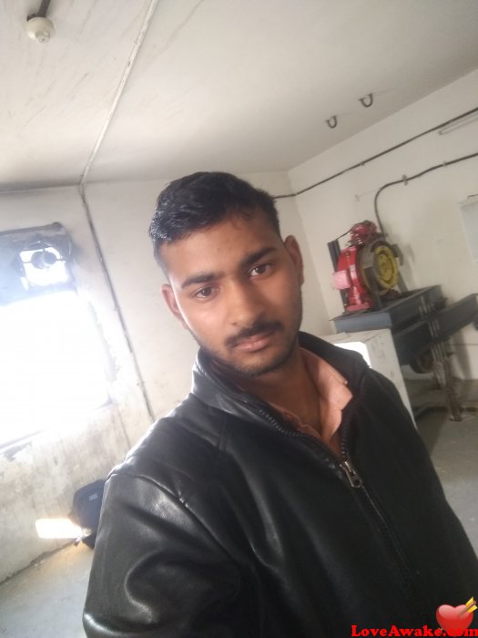 D1e2e3p4a5k6 Indian Man from Rewari