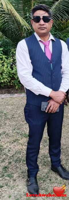 Koimiljaye Pakistani Man from Karachi