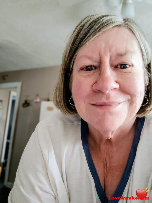 dawnjean109 American Woman from Albany