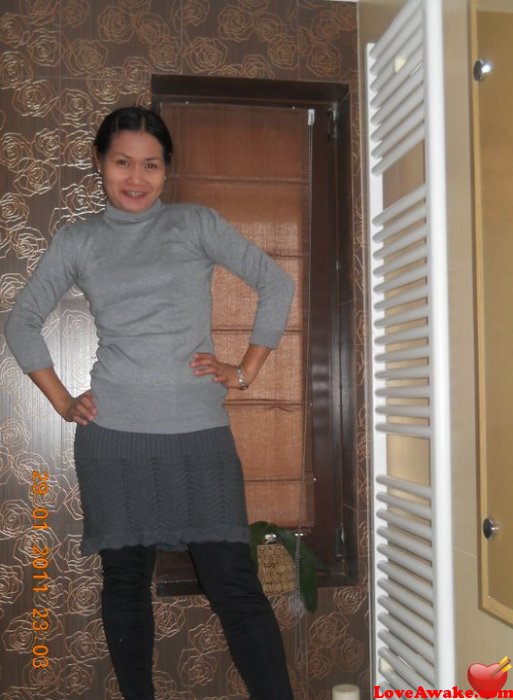 anne0518 Romanian Woman from Bucharest = Bucuresti